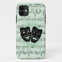 Grüne Musik und griechische Masken im Theater