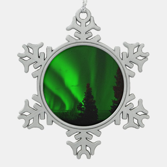 Grüne Nordlichter Schneeflocken Zinn-Ornament (Vorderseite)