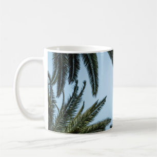 GRÜNE PALME UNTER WEISSER HIMMEL KAFFEETASSE