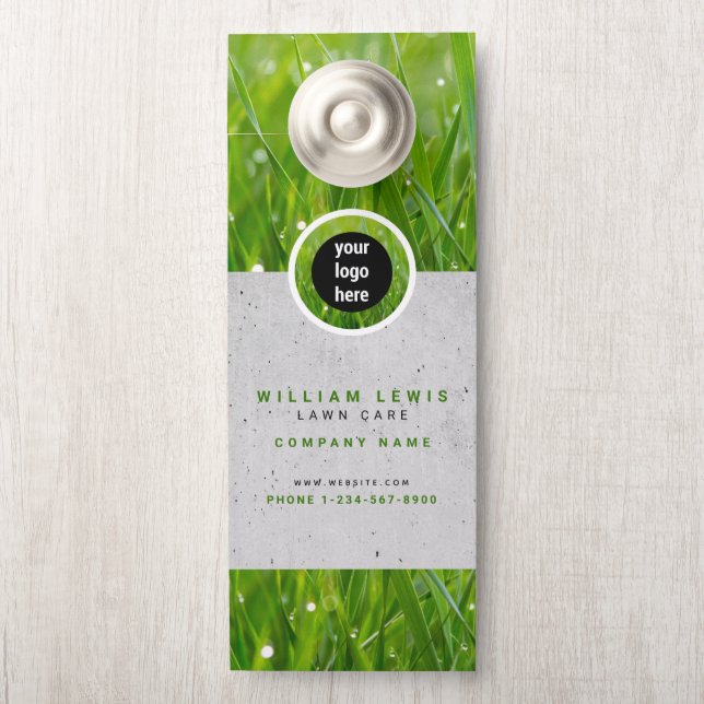 Grüne Pflege - Eine Landschaft für einfache Geschä Türanhänger (Auf Knauf)