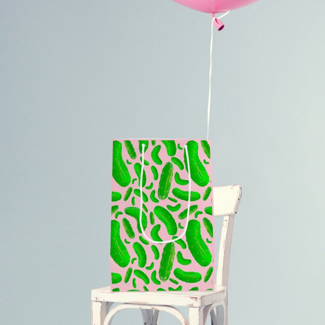 Grüne Pickles Rosa Hintergrund Mittlere Geschenktüte (Von Creator hochgeladen)