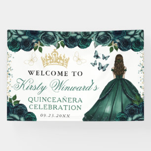 Grüne Robe Braunhaarige Prinzessin Florale Quincea Banner