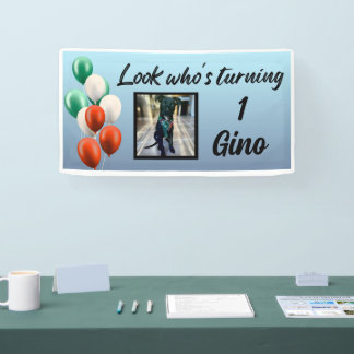 Grüne, rote Italballons sehen aus, wer sich dreht Banner