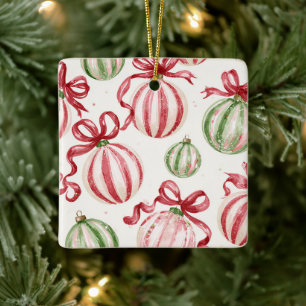 Grüne rote Weihnachtsbirnen Bänder Keramikornament
