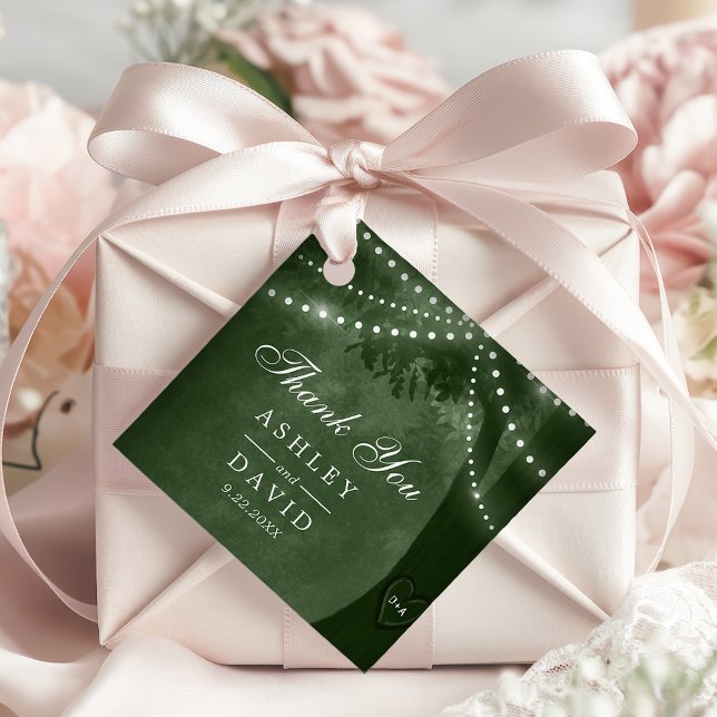 Grüne Rustikale Baumlichter gezeichnete Initialen  Geschenkanhänger (Von Creator hochgeladen)