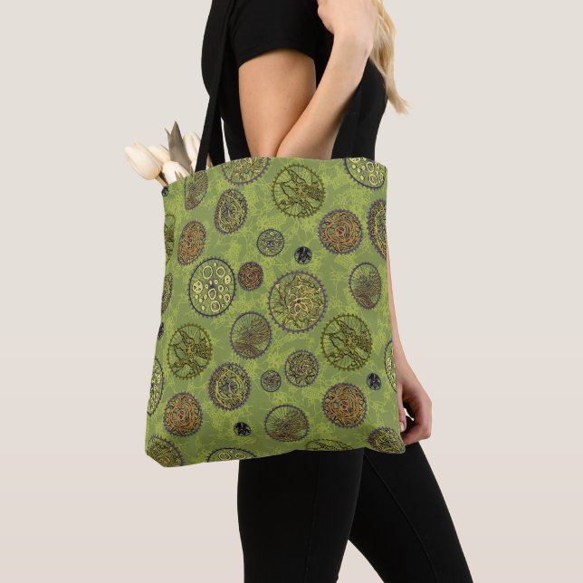 Grüne Steampunk-Gang-Medaillon-Tasche (Von Nahem)
