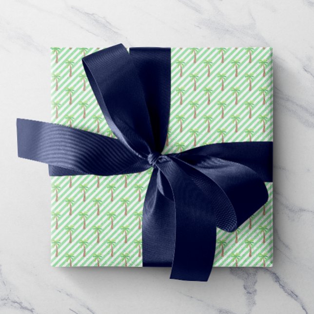 Grüne Streifen Palmen Geschenkpapier (Cute watercolor palm trees and stripes add a touch of summer to any gift!)