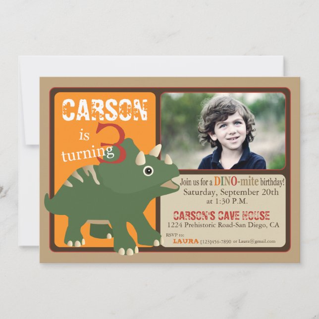 Grüne Triceratops Dinosaurier Dritter Geburtstag Einladung (Vorderseite)