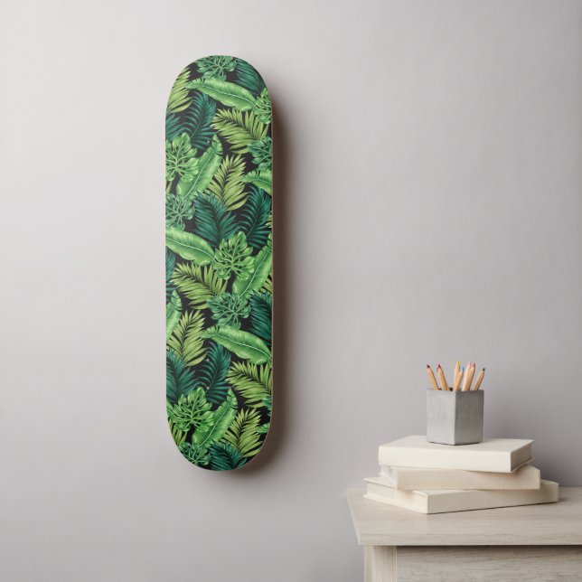 Grüne tropische Palmen Banana Monstera Blätter Skateboard (Wandkunst)