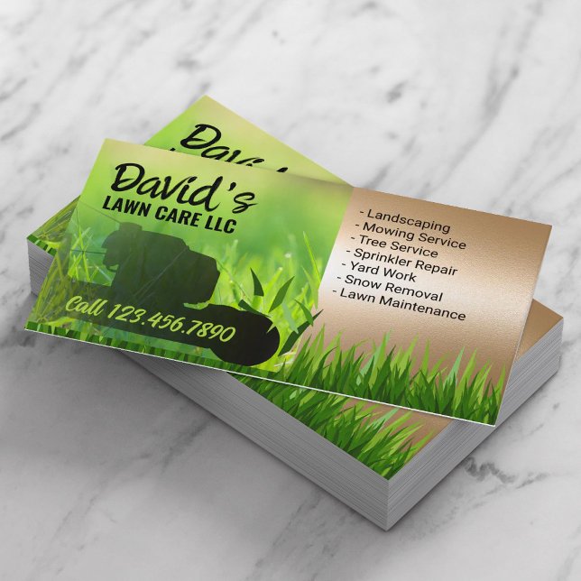 Grüne und goldene Gartenpflege und Landschaftsschu Visitenkarte (Von Creator hochgeladen)