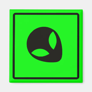 Grüne und schwarze Alien-Durchfahrtzone Magnet