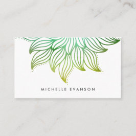 Grüne Wasserfarbe Gradient Floral Mandala Visitenkarte