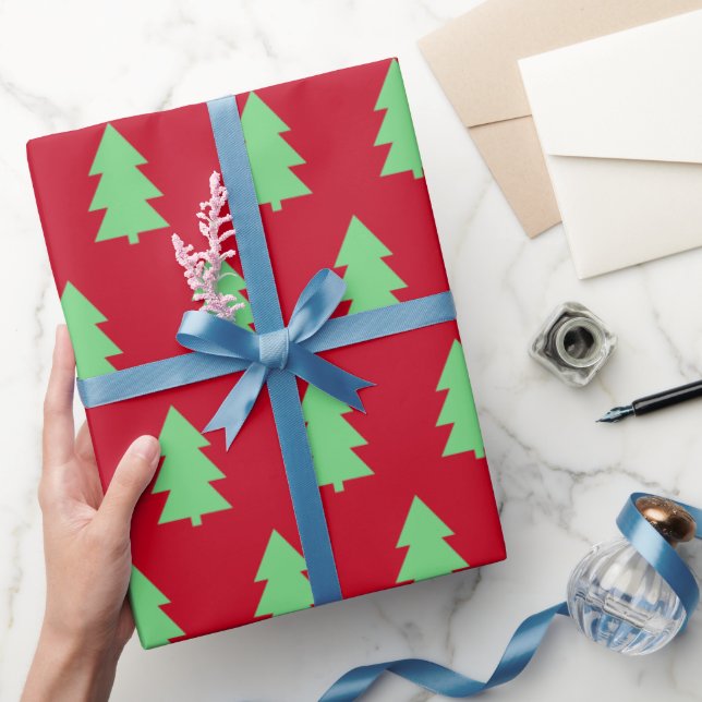 Grüne Weihnachtsbaum Dunkelrot Geschenkpapier (Schenken)
