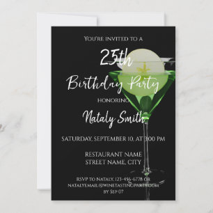 Grüner Apfelsincocktail mit einer Apfelscheibe Einladung