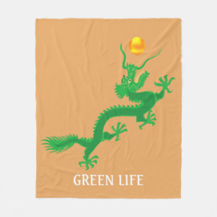 Grüner Drache mit goldenem Sonnenball auf helloran Fleecedecke