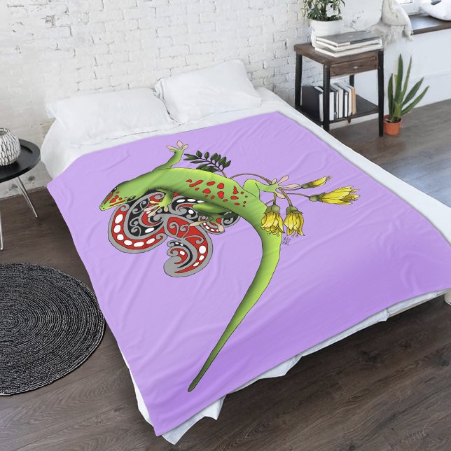 Grüner Gecko Stammes-Lavendel Rot Fleecedecke (Von Creator hochgeladen)