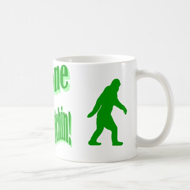 Grüner gezogener Squatchin-Slogan Tasse (Rechts)