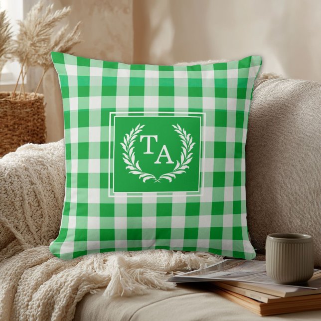 Grüner Gingham-Monogrammwappen Kissen (Green Gingham Monogram Crest Throw Pillow)