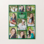 Grüner Graduate Senior Foto Collage Abschluss Puzzle<br><div class="desc">Dieses moderne grüne Collage Puzzle für Senior Foto-Absolventen bietet Ihnen Ihre Lieblings-9 Studentenfotos. Dieses Abschluss-Design zeigt klassische weiße Typografie Ihres High School- oder Uni-Namens für die Klasse von 2023. Passen Sie dieses Sake-Geschenk mit Ihrem geschlossen Jahr unter der schwarzen Graduierenkappe an. Es verfügt über 2 horizontale Bilder, 5 vertikale Fotos...</div>