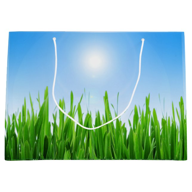 Grüner Grasgarten mit Blau Himmel Design Große Geschenktüte (Vorderseite)