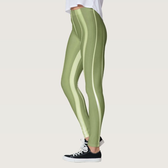 Grüner Hintergrund und weiße Streifen Leggings (Links)