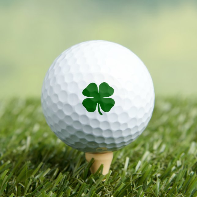 Grüner Irischer Klee Golfball (Insitu T-Shirt)