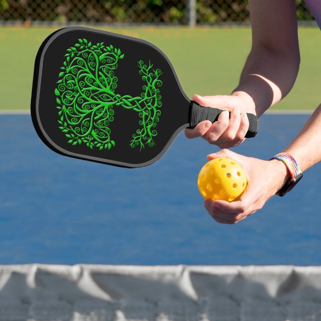 Grüner Keltenbaum Pickleball Schläger (InSitu)