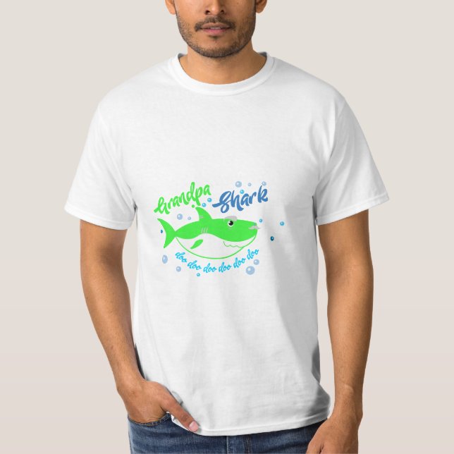 Grüner Opa Shark Doo Doo Doo T-Shirt (Vorderseite)