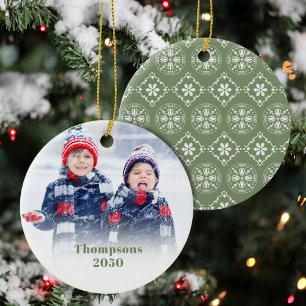 Grüner Schneeflocken-Weihnachtsfoto individuell Keramik Ornament