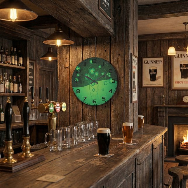 Grüner Shamrock-Klee St. Patrick’s Day Glück Große Wanduhr (Von Creator hochgeladen)
