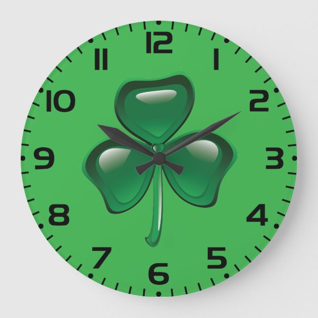 Grüner Shamrock-Kleeblatt Große Wanduhr (Vorderseite)