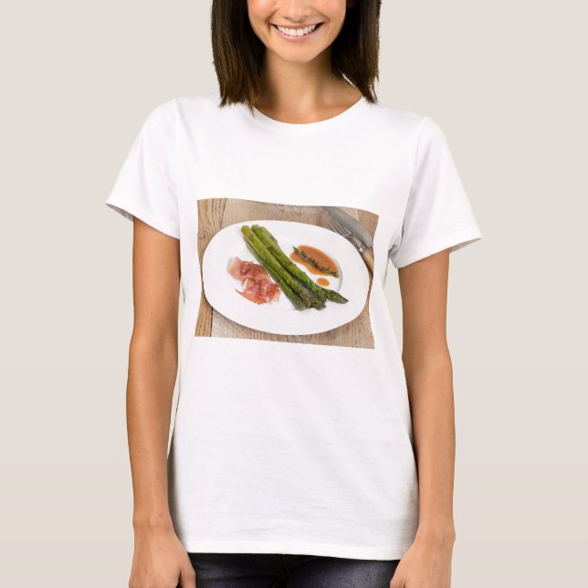 Grüner Spargel mit Schinken und Sauce T-Shirt (Vorderseite)