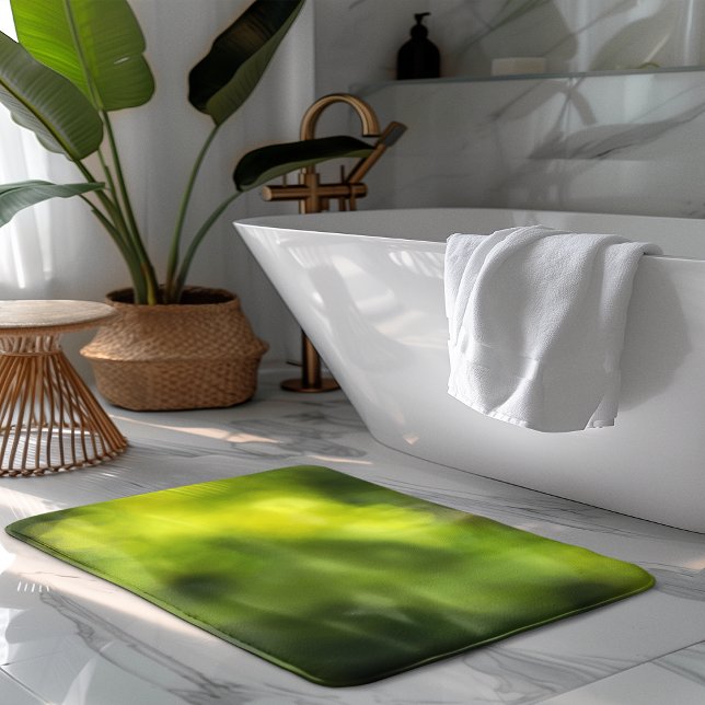 Grüner verschwommener heller Hintergrund Badematte (Green Blurred Bright Background Bath Mat)