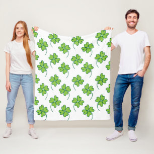 Grüner vierblättriger Kleeblatt Fleecedecke