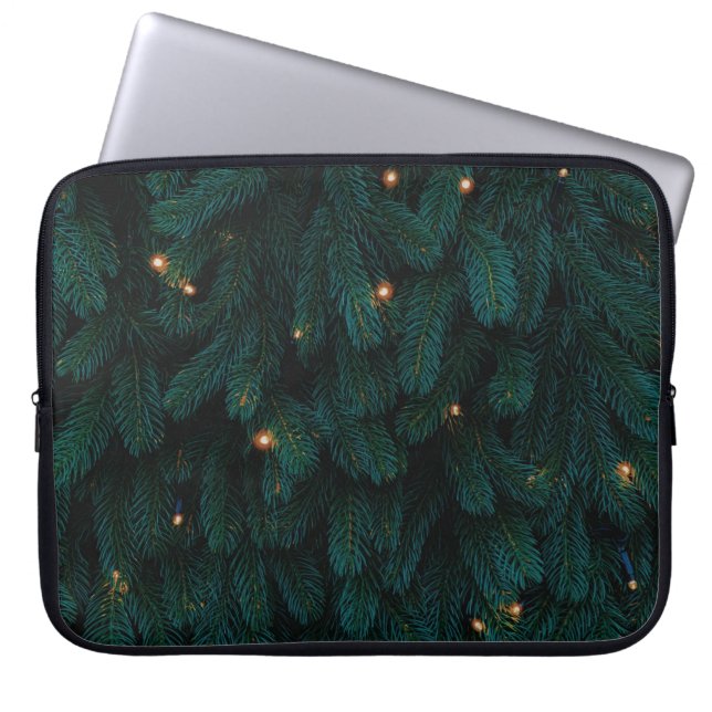 GRÜNER WEIHNACHTSBAUM MIT LICHTERN LAPTOPSCHUTZHÜLLE (Vorderseite)