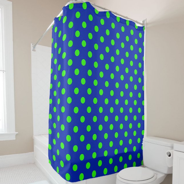 Grünes auf blauem Polka-Punkte-Musterdesign Duschvorhang (Von Creator hochgeladen)