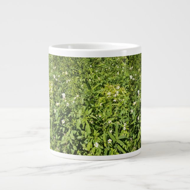 Grünes Feld Jumbo-Tasse (Vorderseite)