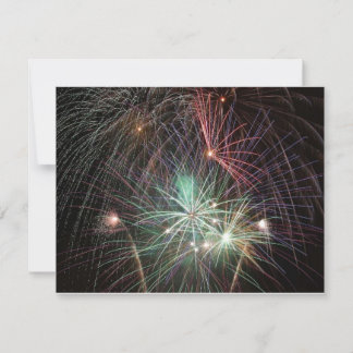 grünes Feuerwerk nachts
