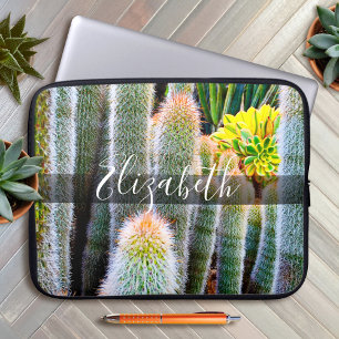 Grünes Fuzzy Cacti Foto fügen Sie Ihr Namensskript Laptopschutzhülle