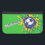 Grünes gelbes Fußballspiel mit Namen Flatcase Samsung S4 Geldbeutel Hülle<br><div class="desc">Hellgelb,  blau und grün (brasilianische Farben) Fußball / Fußball-Ball-Platting in der Rückseite des Tors / net Kinder Handy Gehäuse. Ideal für brasilianische Fußball- oder Fußball-Fans,  personalisieren Sie mit Ihrem eigenen Namen derzeit liest Matheus. Entworfen von Sarah Trett.</div>