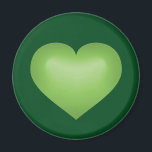 Grünes Herz Magnet<br><div class="desc">Dieser Magnet zeichnet sich durch ein formgrün geprägtes Herz aus, dessen weißgetünchte Mitte auf einem dunkelgrünen Hintergrund liegt. Klicken Sie auf "Anpassen", um das grüne Hintergrundbild des Frühjahrs neu zu formatieren/neu zu positionieren, die Hintergrundfarbe zu ändern und/oder Text hinzuzufügen. Ein personalisierter Herzmagnet ist eine großartige Verlobung, Hochzeit, Jubiläum oder Valentinstag...</div>