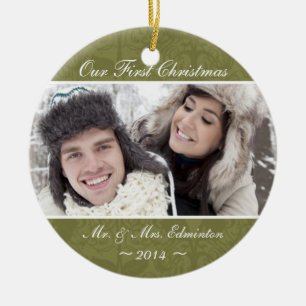 Grünes Jungvermählten-erste Weihnachtsverzierung Keramik Ornament