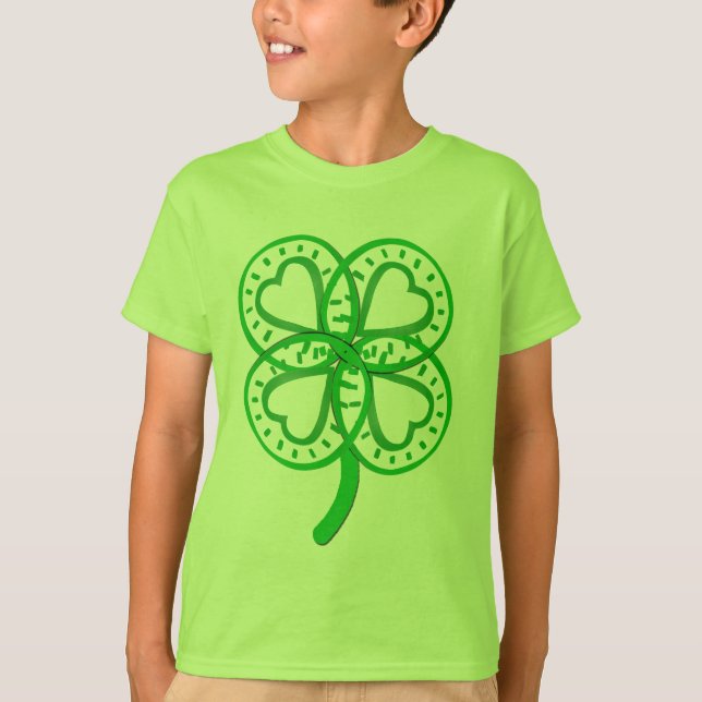 Grünes Klee-Herz-Fronten-Rückseiten-St. Patty T-Shirt (Vorderseite)