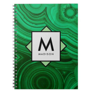 Grünes Mineraldesign mit Name und Monogramm Notizblock