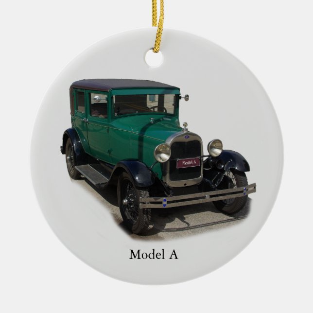 Grünes Modell A Keramik Ornament (Vorne)