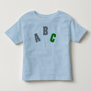 Grünes Shirt ABCs