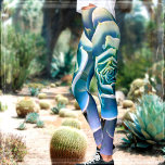 Grünes sukkulentes Kakteen Foto schlicht, modern u Leggings<br><div class="desc">Herzliche Liebhaber freuen sich! Wenn Sie Kakteen Liebe haben, sind diese für Sie. Trainieren Sie, erledigen Sie Aufträge, oder lassen Sie sich einfach in diesen superatemberaubenden, grafischen Leggings eines grünen und lila blauen Riesen-Kaktuss unterhalten. So einzigartig, werden Sie sich nie um irgendwelche Copycats sorgen müssen! Fügen Sie ein solides schwarzes...</div>