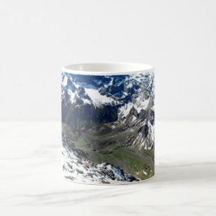 Grünes Tal nahe dem Schilthorn Tasse