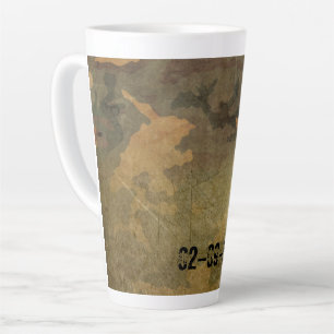 Grünes Tarnmuster vintage V2.0 Milchtasse