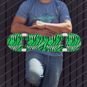 Grünes Tiger-Tierhaut-Musterdesign Skateboard